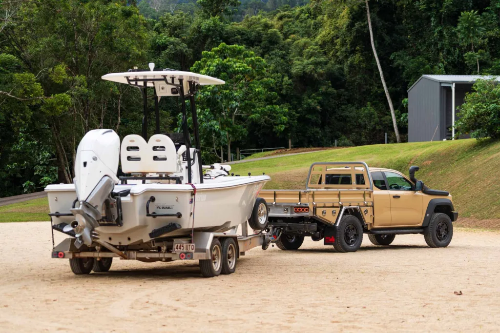 Ford Super Duty Trays & Canopies