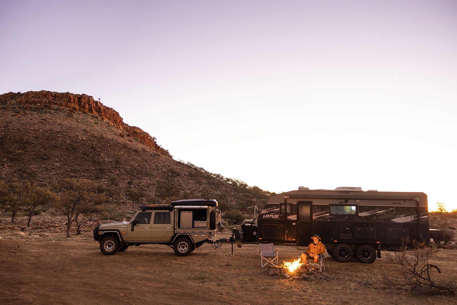 Sean-Scott-LandCruiser-Dusty79058A6537 Sean-Scott-LandCruiser-Dusty79058A6537